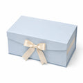 Geschenkbox 30 x 22 x 12 cm aus Karton in Hellblau/Creme mit Satinband - rechteckige Aufbewahrungsbox